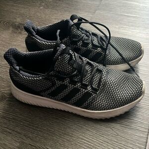 Adidas sneakers size 8